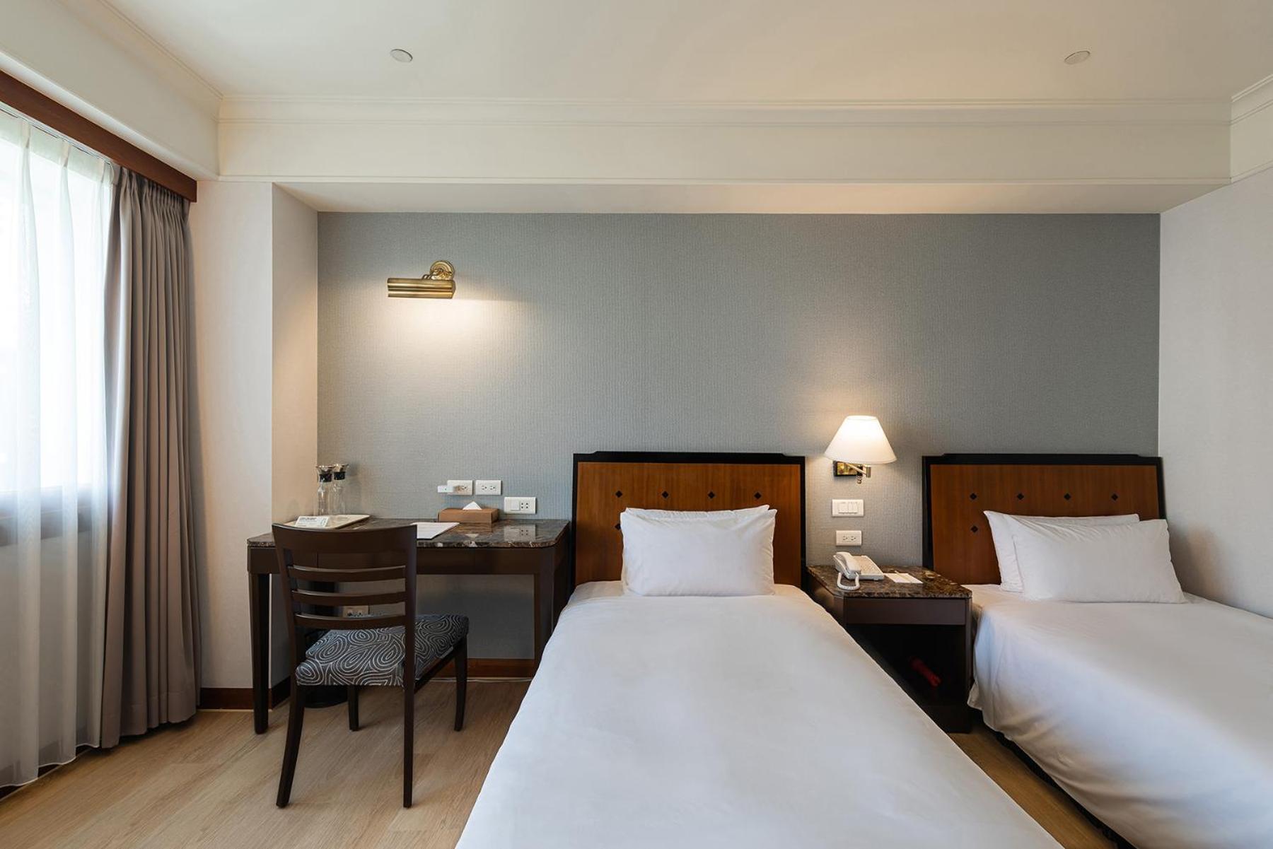 Hotel National Тайчжун Экстерьер фото