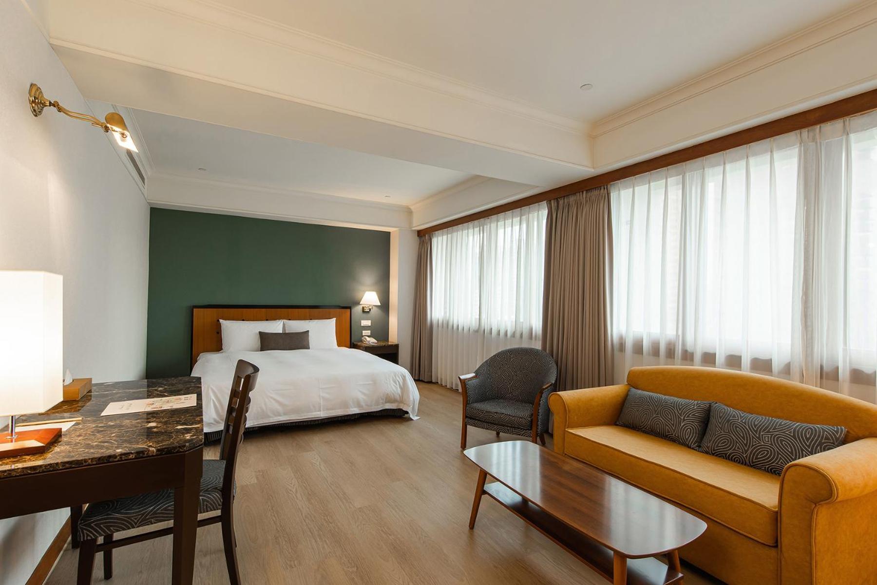 Hotel National Тайчжун Экстерьер фото
